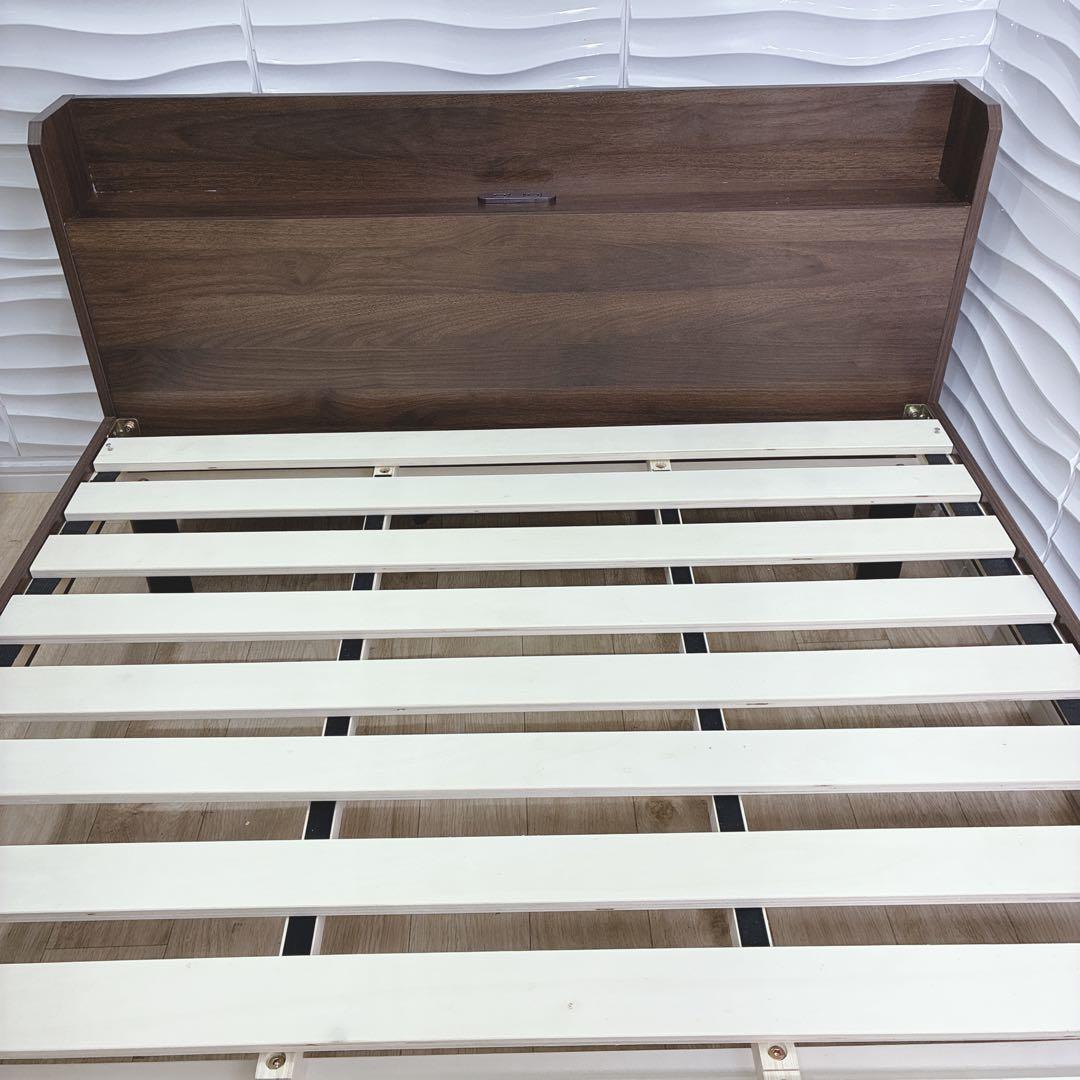 ◇ベッドフレーム◇2口コンセント付き◇セミダブル◇大阪兵庫京都奈良滋賀和歌山◇