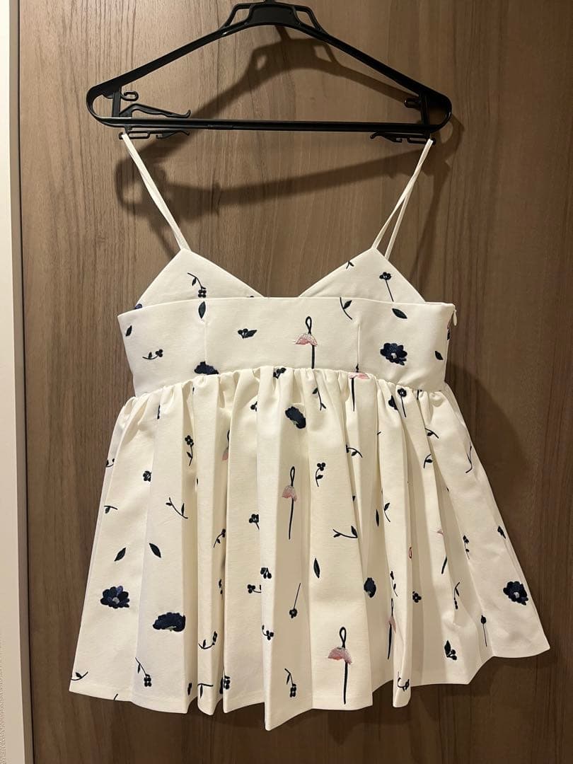 大人気ブランド bibiyのトップス