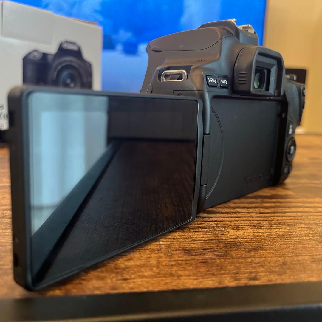 フィルムカメラ CanonEOSKissX10 EFS18-55IS STM Kit