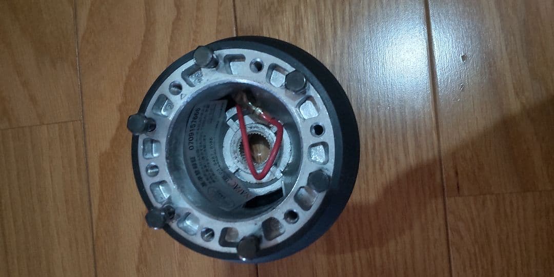 m*y様 ナルディハンドル　36ウッドステアリング　BC 589 FET刻印　ラ