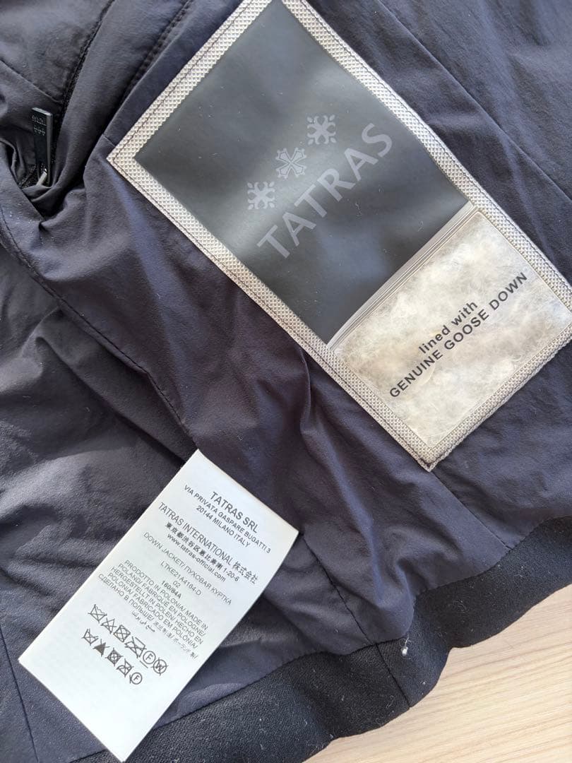 タトラス TATRAS VARENA ヴァレナ ネイビー ショート丈ダウン