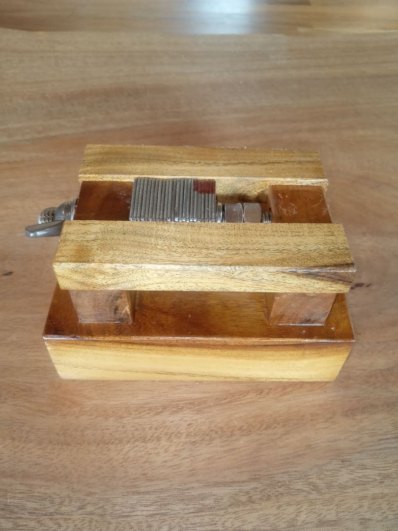 ラウハラ専用アイテム\"キューブ君ミニカッター”　ミディアム