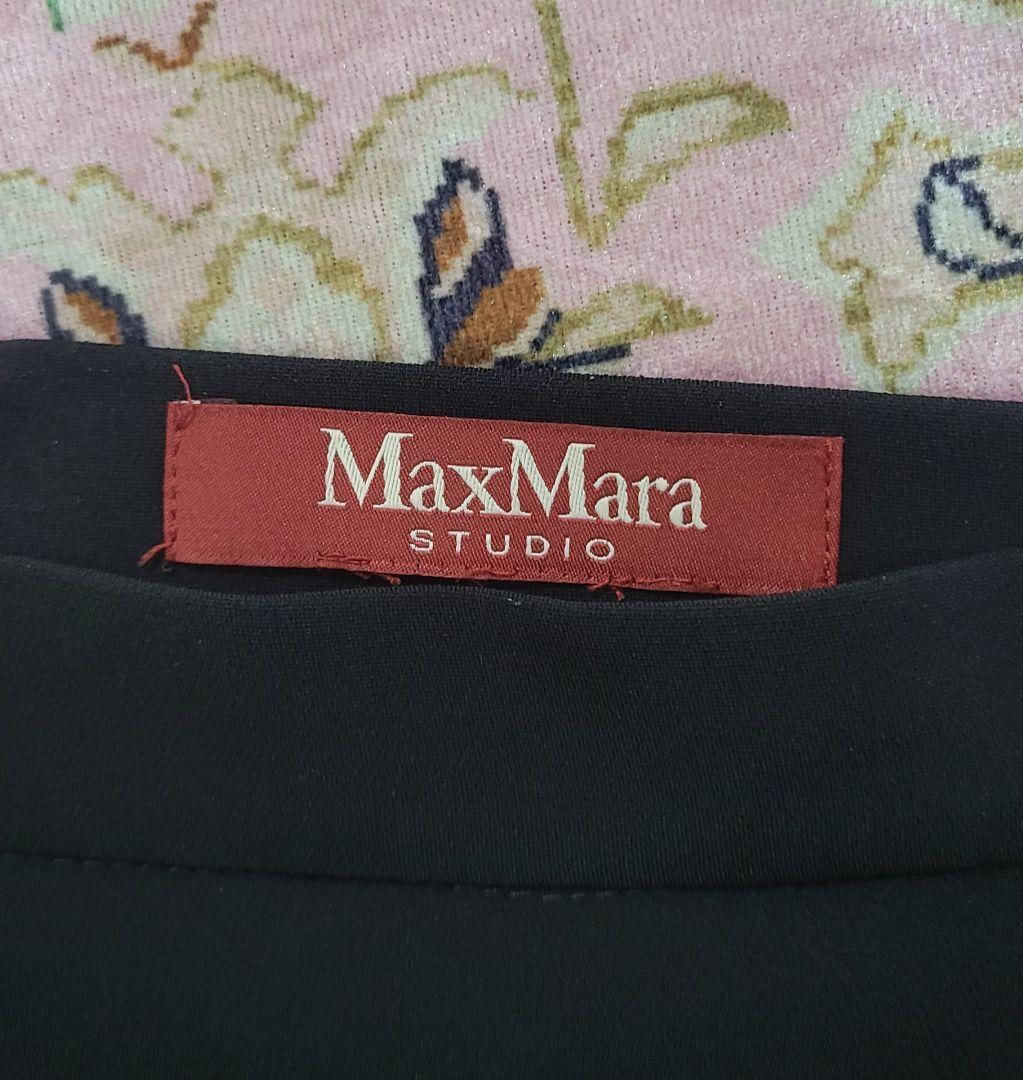 ★端数切り捨てお値下げしました★Max Mara黒 タイトスカート スリット入り