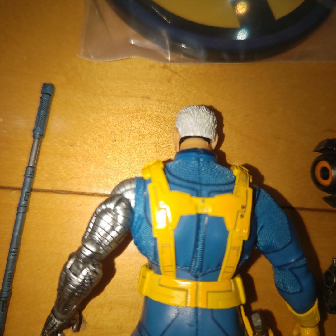 mezcoone:12collective ケーブル