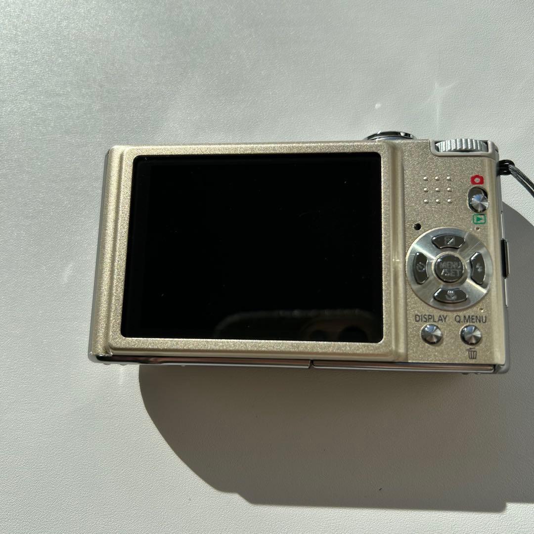 【美品】Panasonic LUMIX DMC-FX40 ゴールド