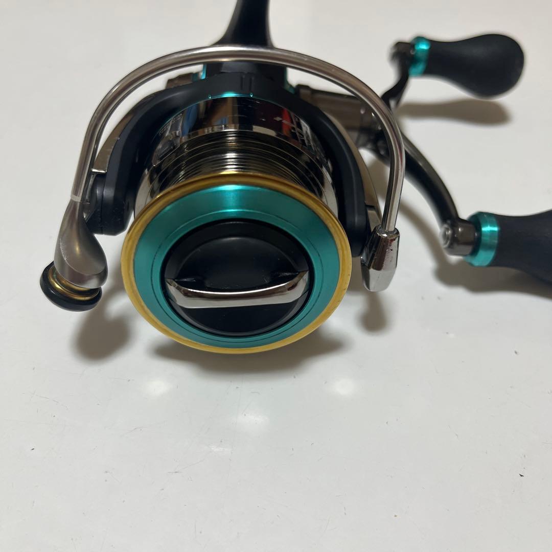 ダイワ エメラルダス コロッサル 2508RH エギング