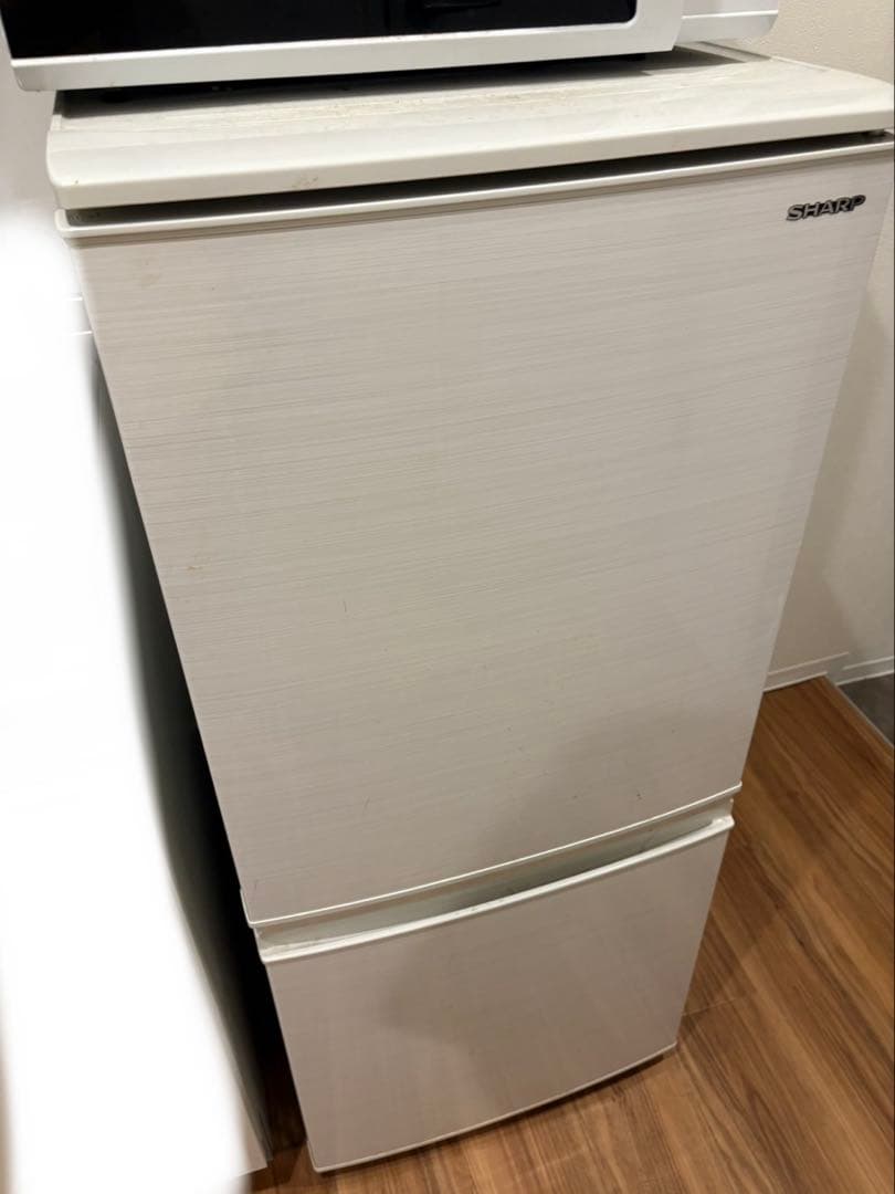 即購入可　送料込み　シャープ　冷蔵庫