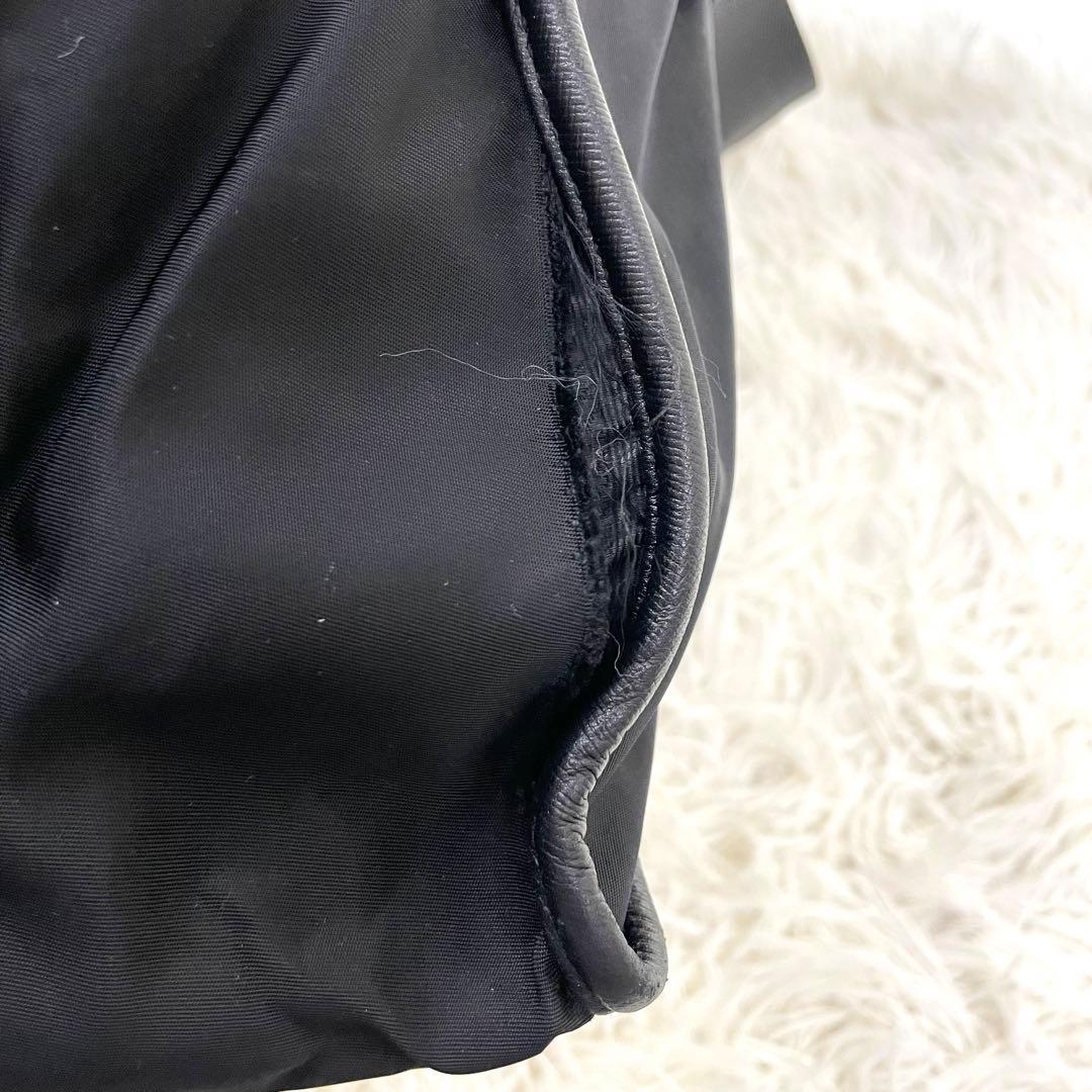 asumi　プラダ ショルダー 三角ロゴ レザー ナイロン A4収納 黒