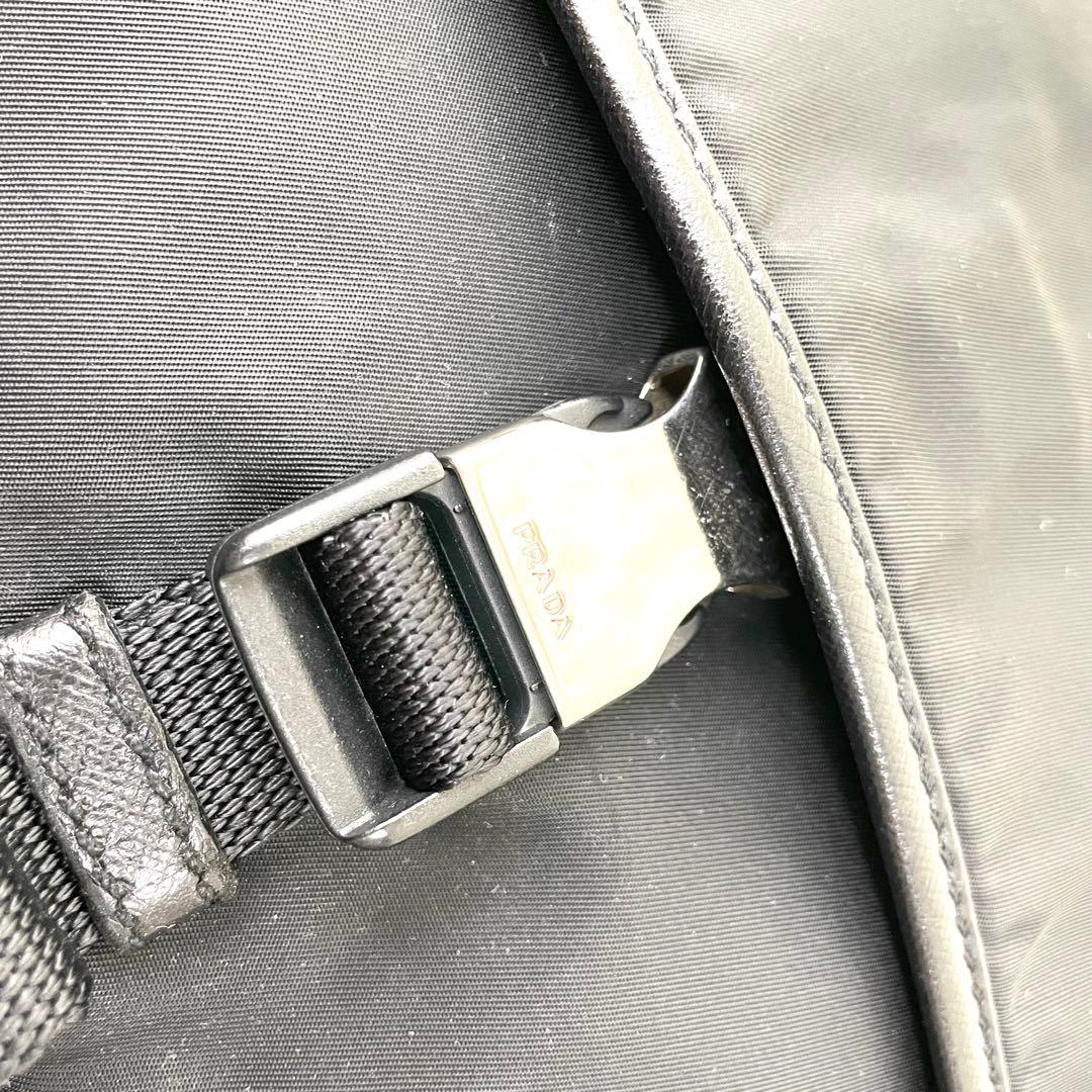 asumi　プラダ ショルダー 三角ロゴ レザー ナイロン A4収納 黒