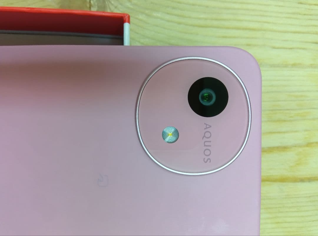 AQUOS　wish5 SH-52F　ピンク