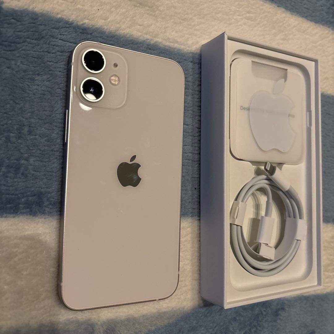 美品iPhone12mini新品充電ケーブル