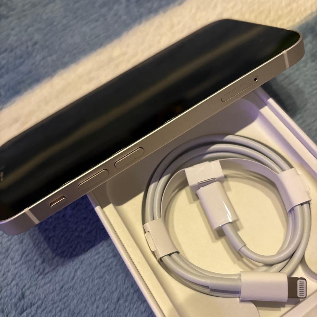 美品iPhone12mini新品充電ケーブル