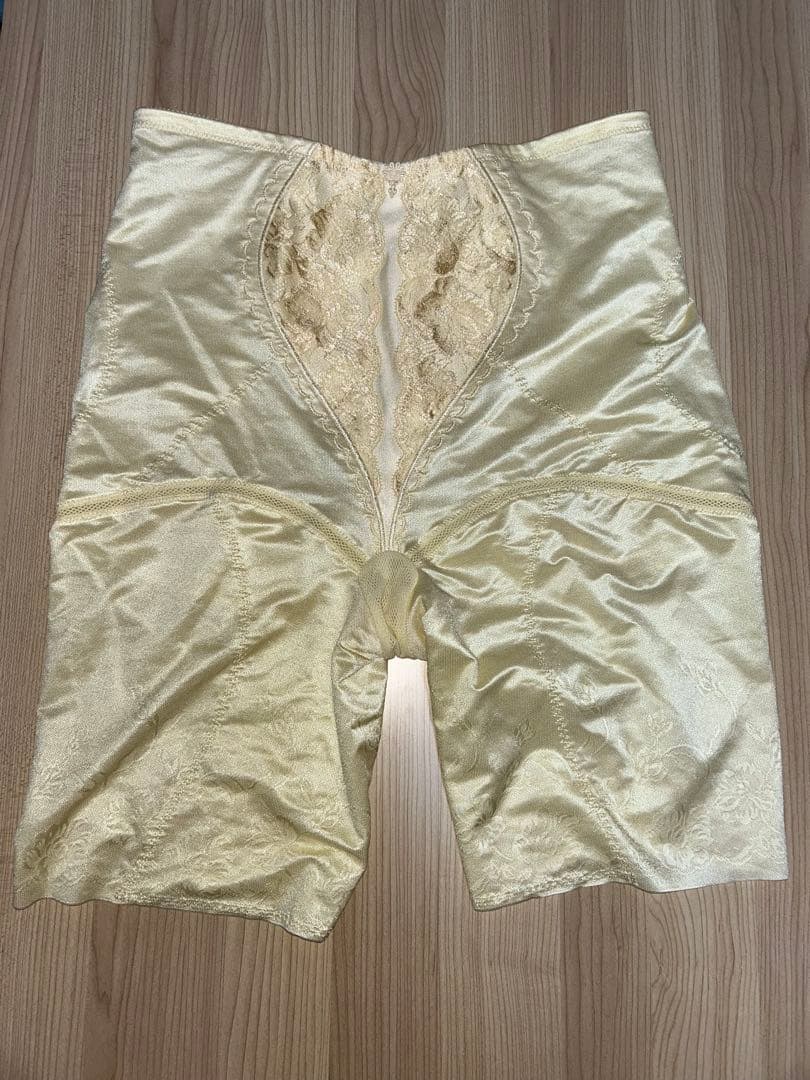 さゆ　シャンデール ピエゾメッシュ　エレガントガードル98サイズ