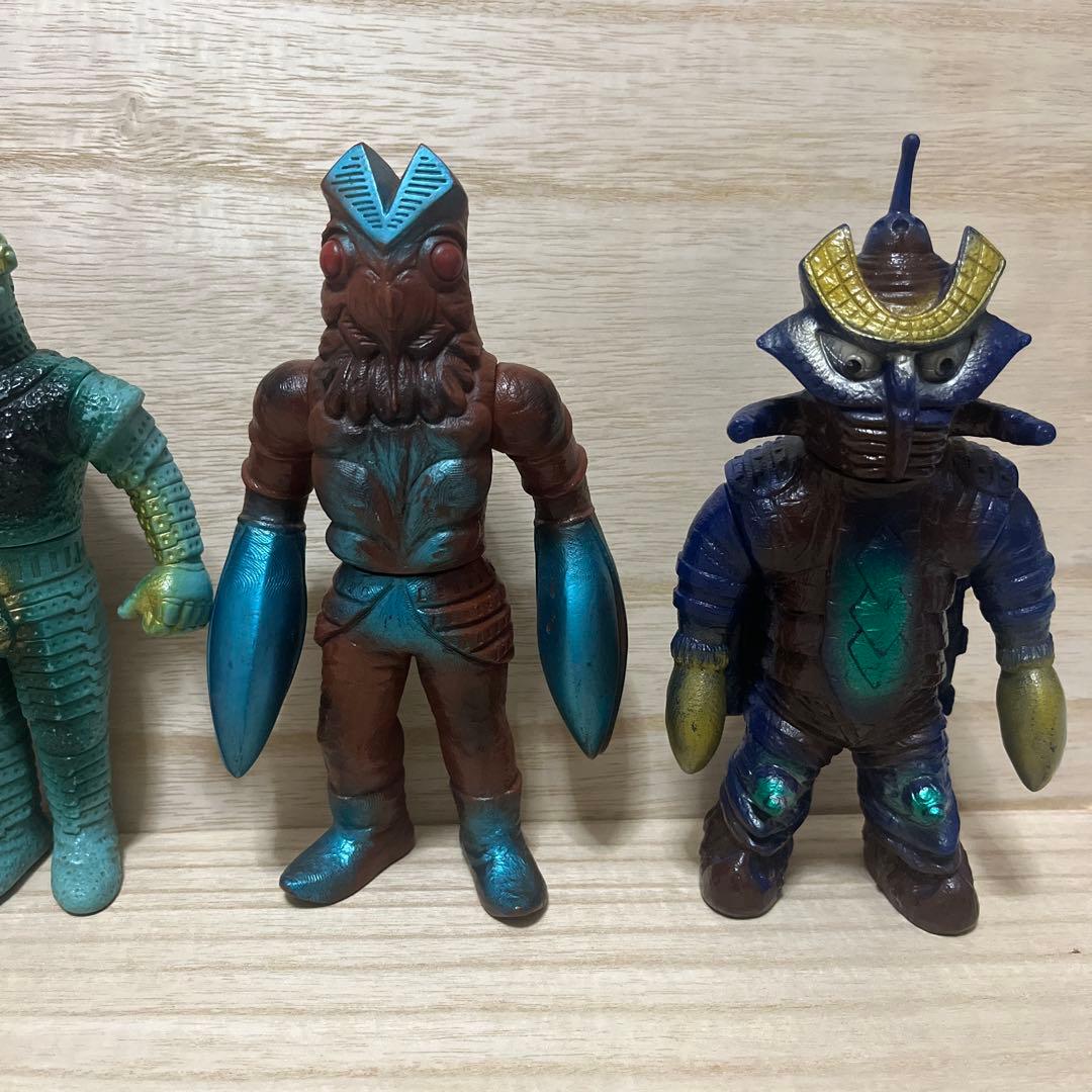 様用ポピー怪獣足製11体ソフビ