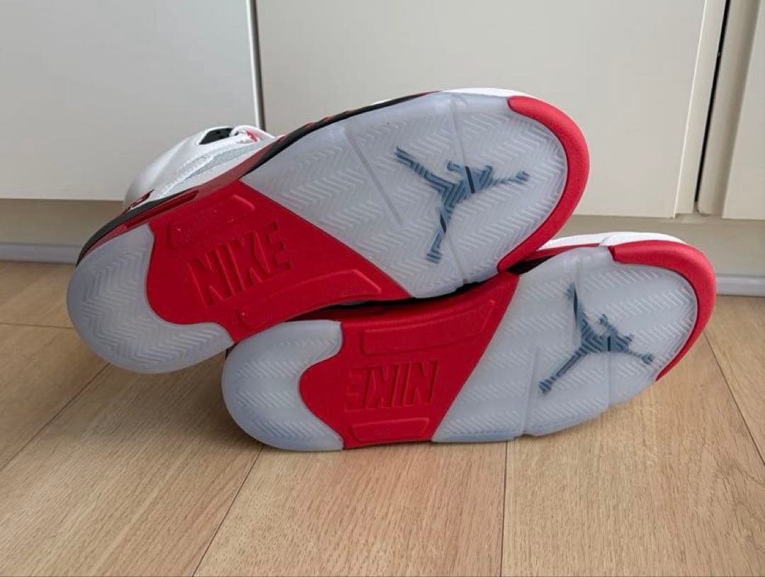 新品 エアジョーダン5 Nike Air Jordan 5 Fire Red
