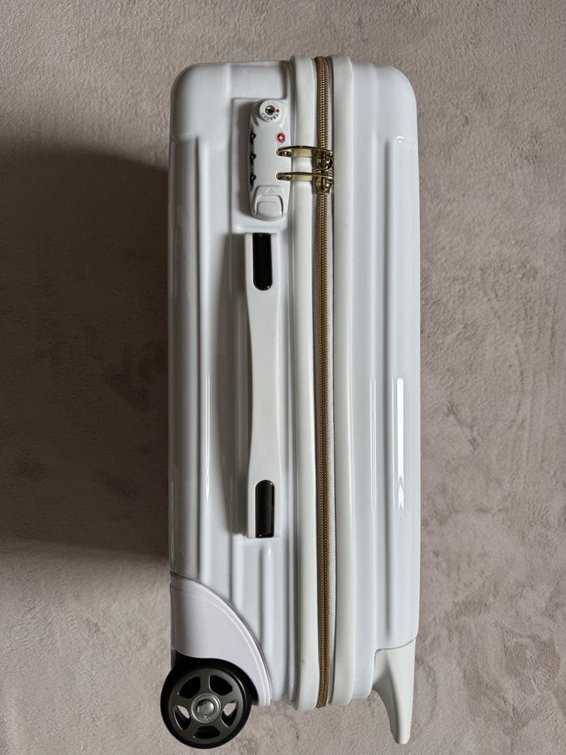 muta ムータ スーツケース キャリーケース ホワイト 32L 機内持込サイズ