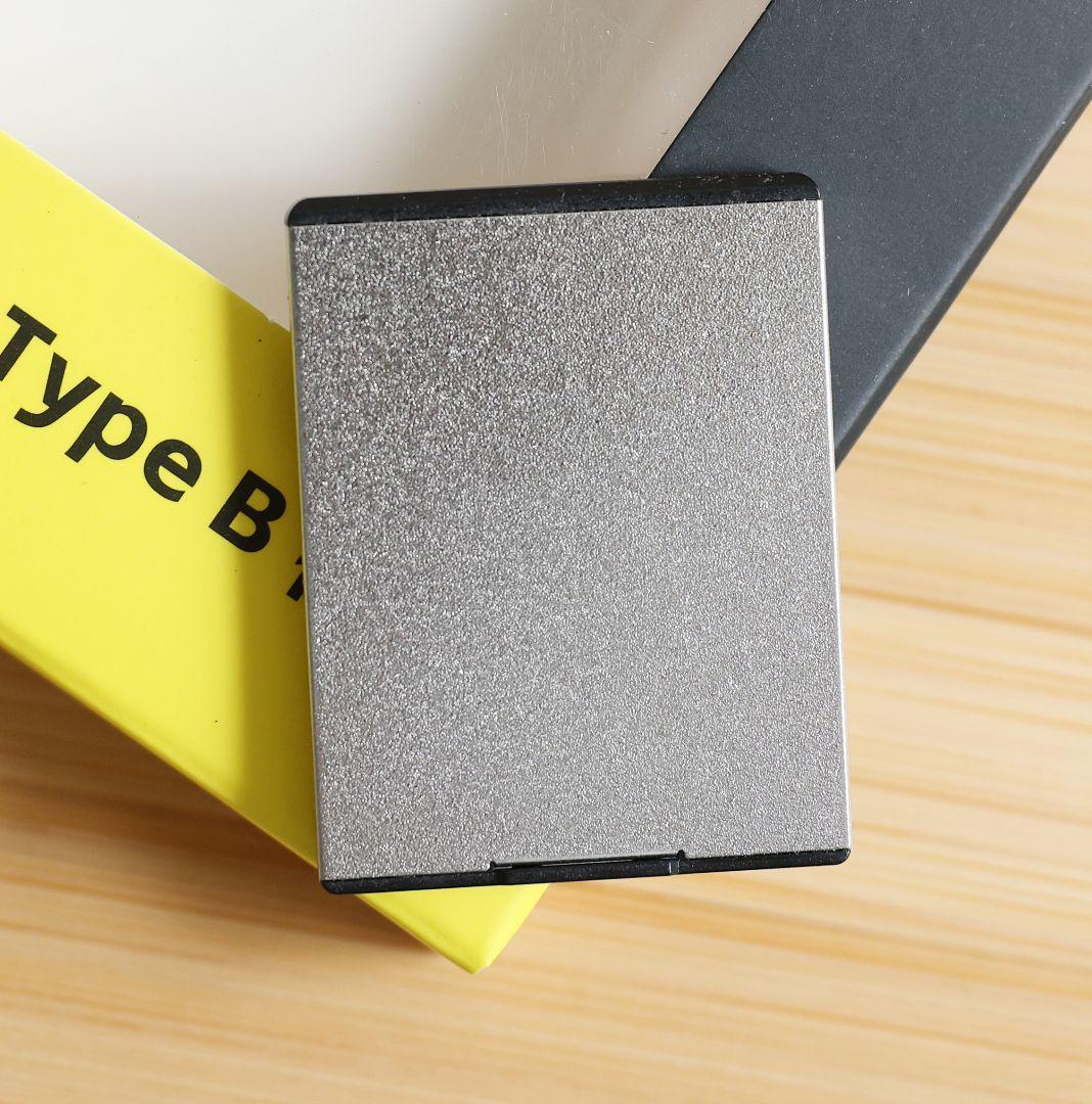 512GBカードリーダー付きCFexpress TypeB /8K、6K、4K