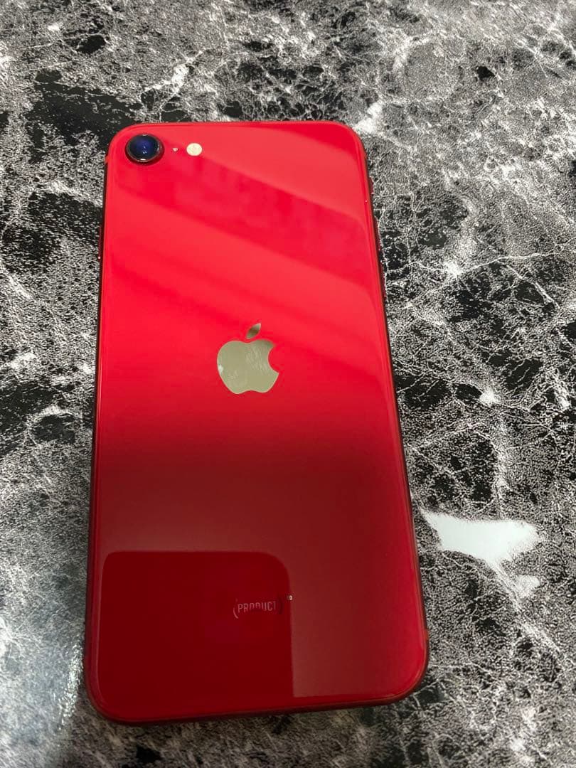 【美品】Apple iPhone SE (第2世代) 赤