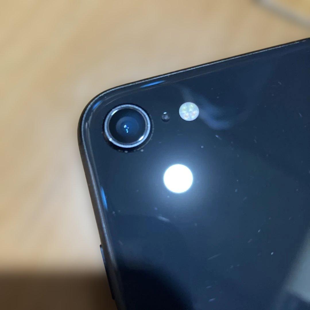 iPhone SE 2 ブラック 64GB バッテリー76%