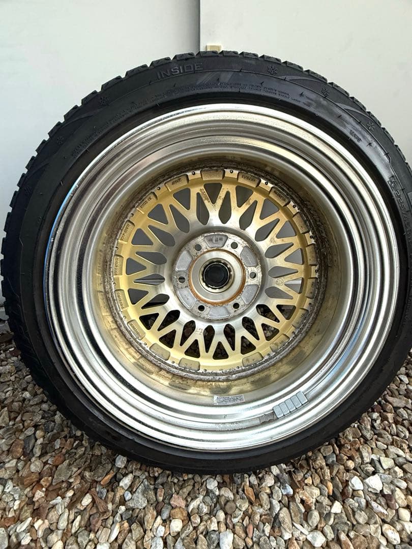 J*J様 ハイエース　ESSEX ENCM 18インチ　スタッドレス