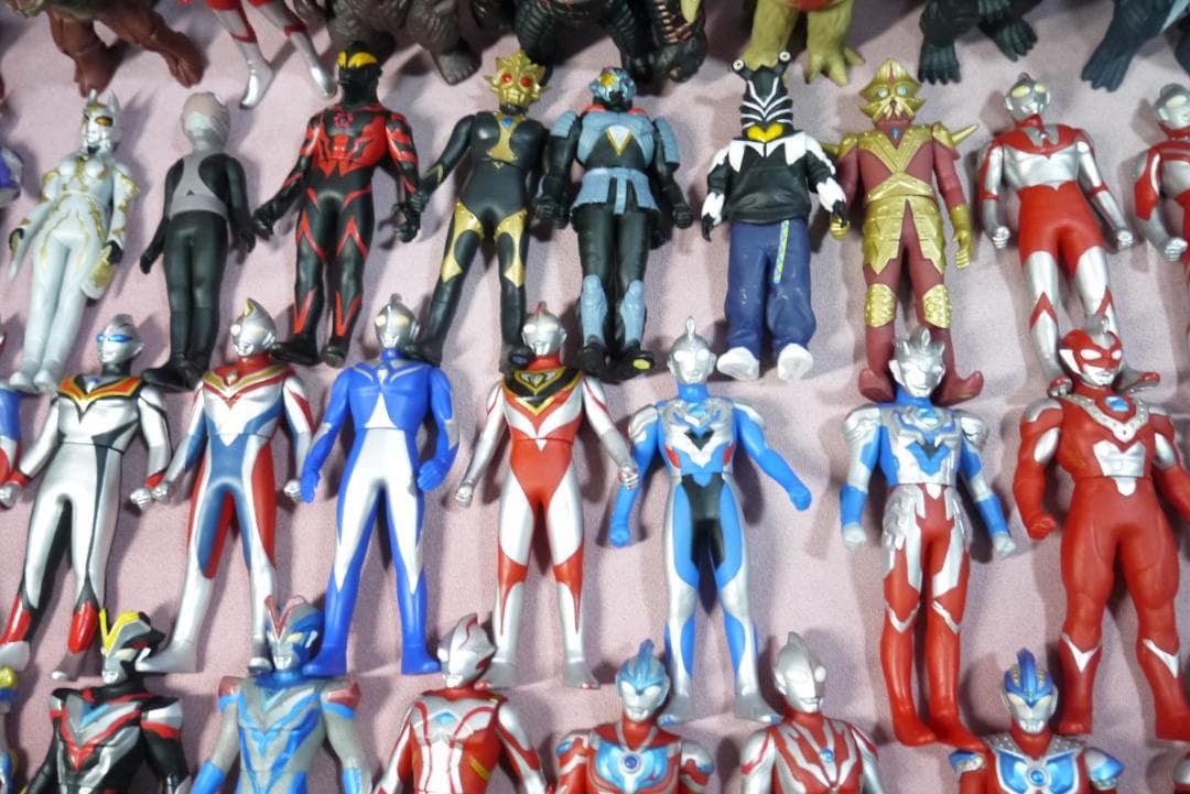 ウルトラヒーローシリーズ500　ウルトラ怪獣シリーズ500　ソフビ97体