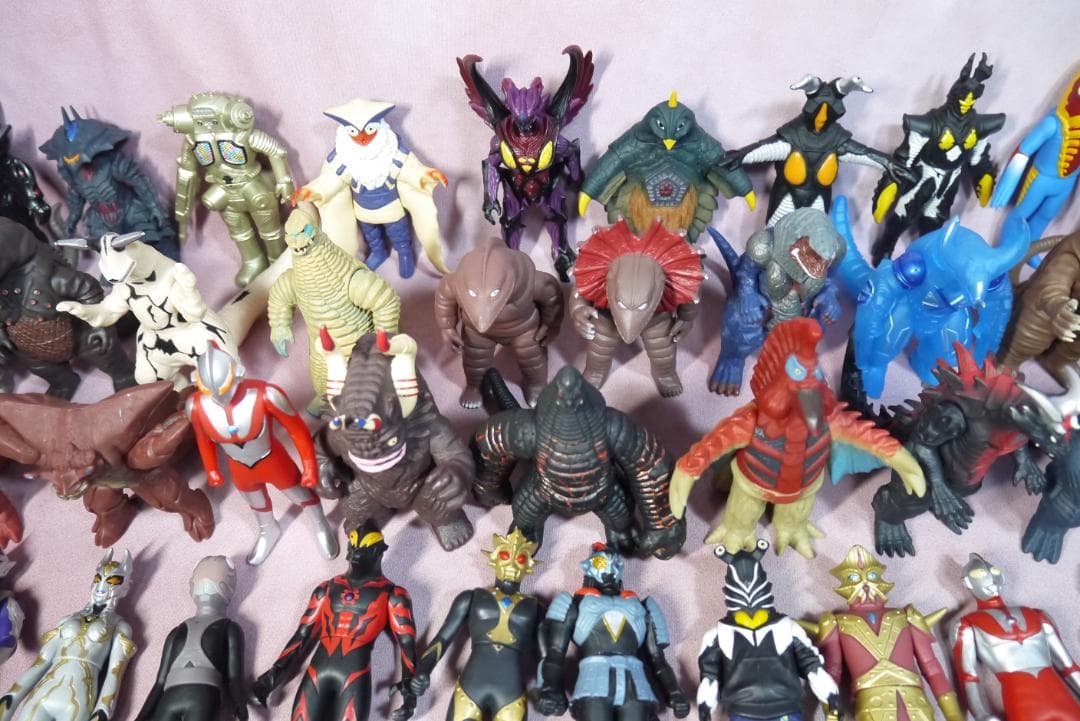 ウルトラヒーローシリーズ500　ウルトラ怪獣シリーズ500　ソフビ97体