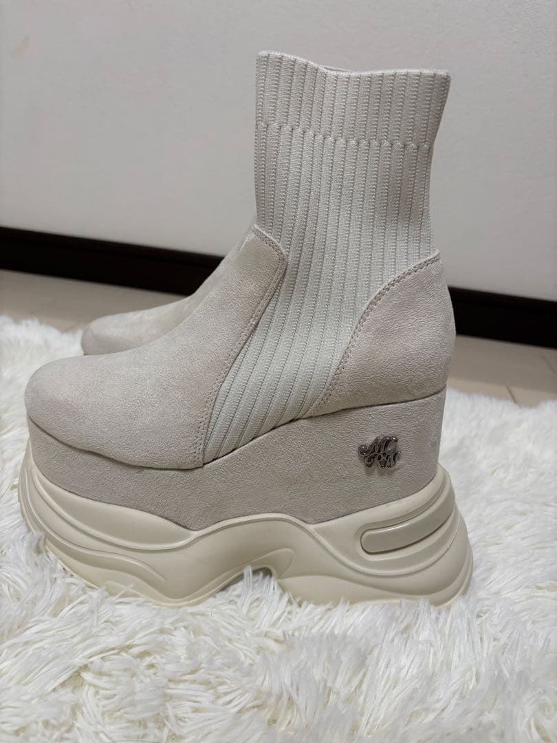 ソックスライク厚底ブーツ　ミシェルマカロン　Sサイズ