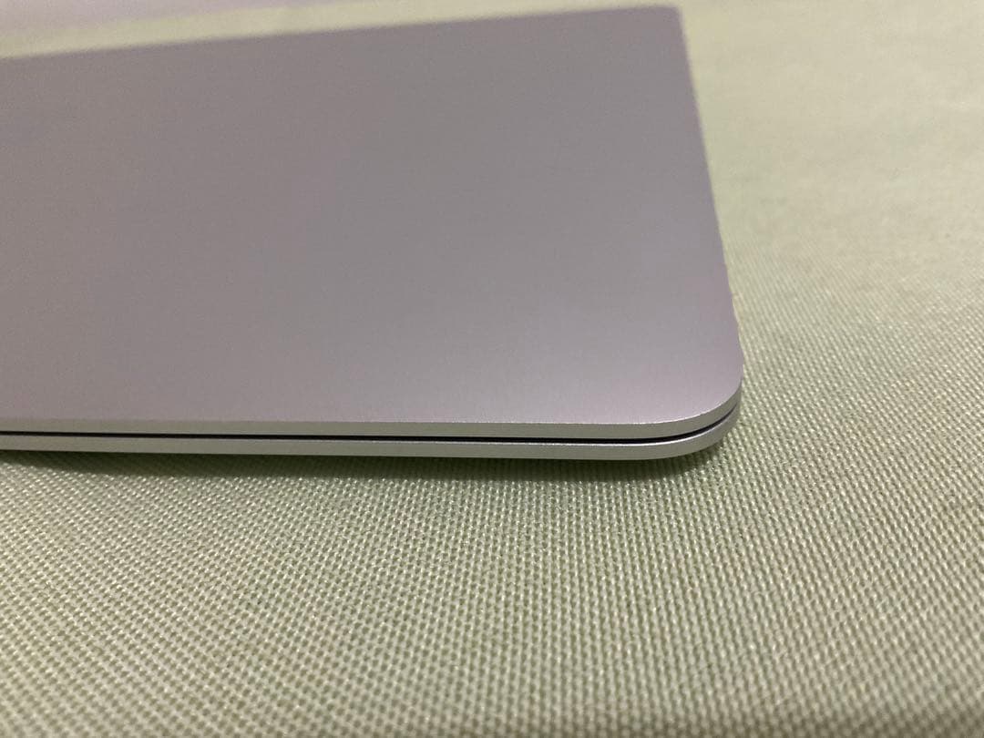 MacBook本体 Apple MacBook Air (M1, 2020)