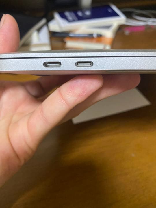 APPLE MacBook Pro 13インチ　値下げ希望の場合コメントください