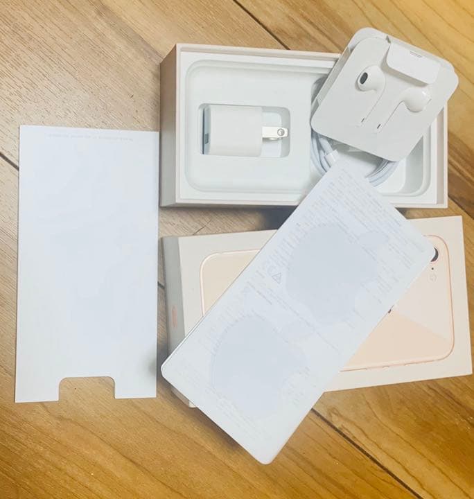 iPhone 8 Gold 64 GB Simフリー AppleStore