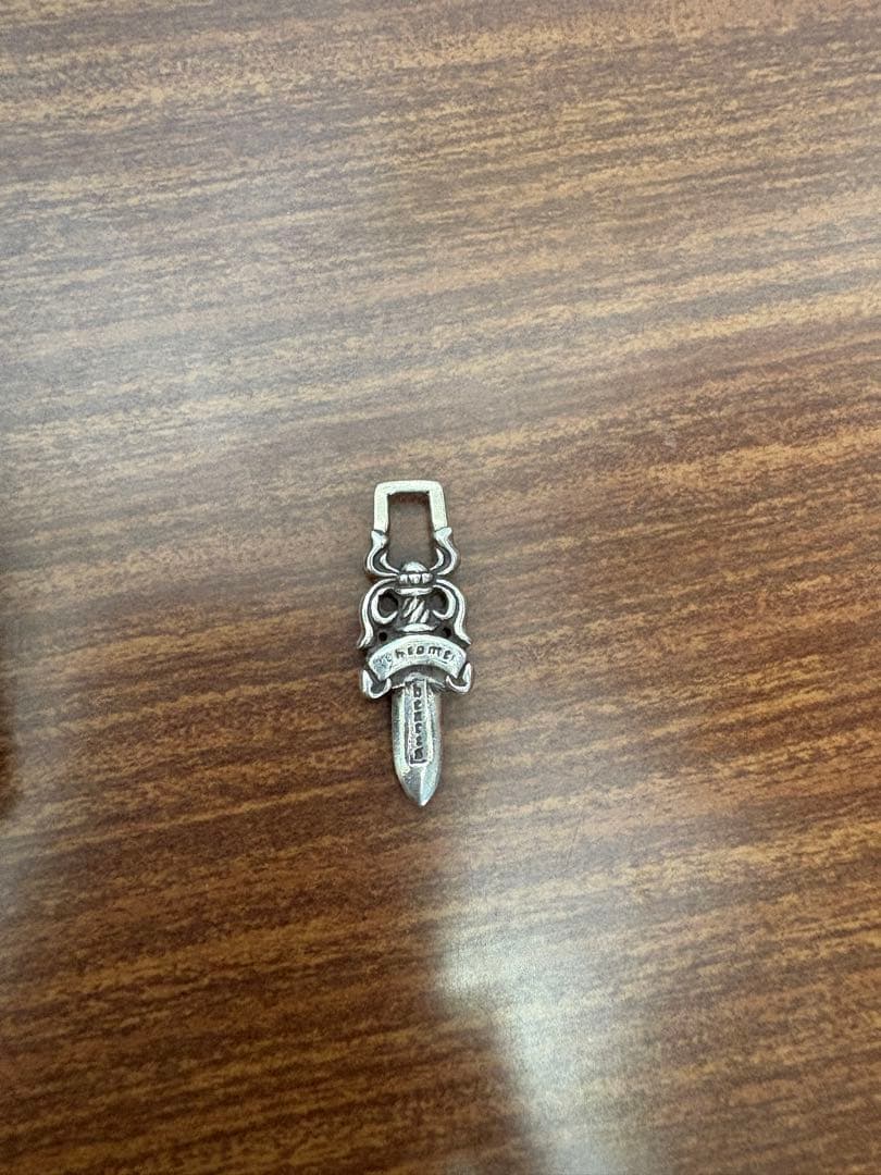 CHROME HEARTS ダガーチャーム