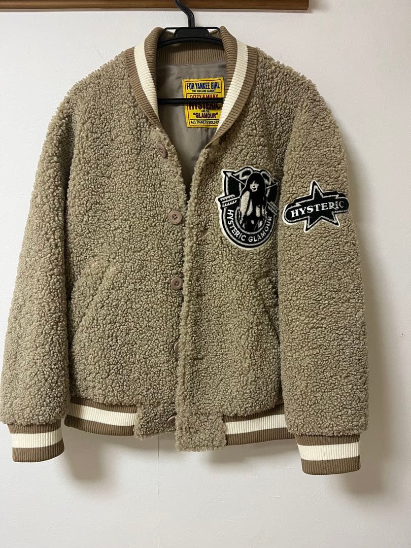 ヒステリックグラマー HYSTERIC COLLEGEワッペン ボアスタジャン