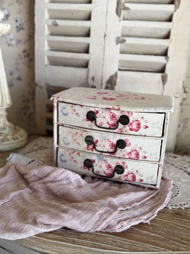 フランスアンティークリネン花柄ドゥロワー抽斗