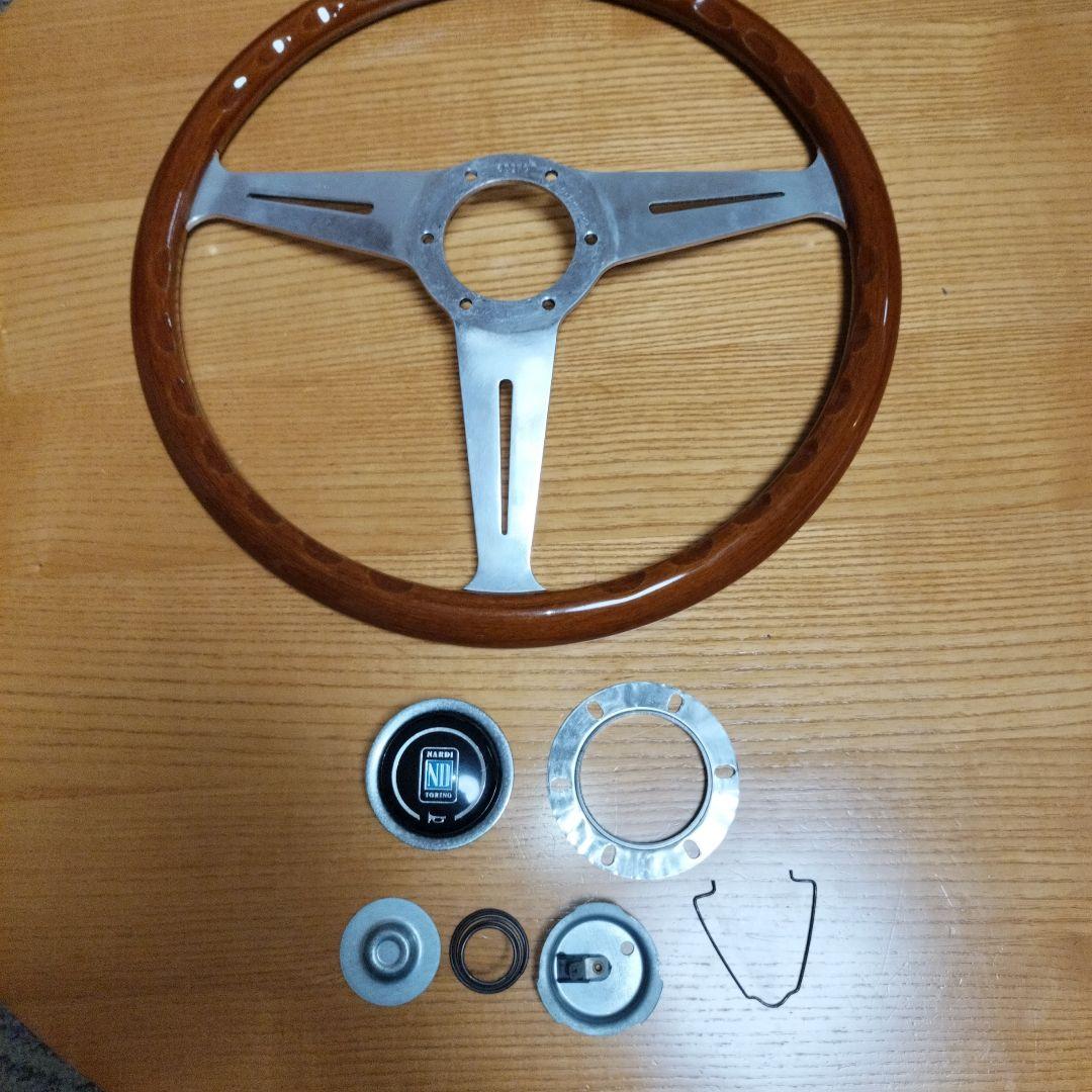 ナルディウッドハンドル