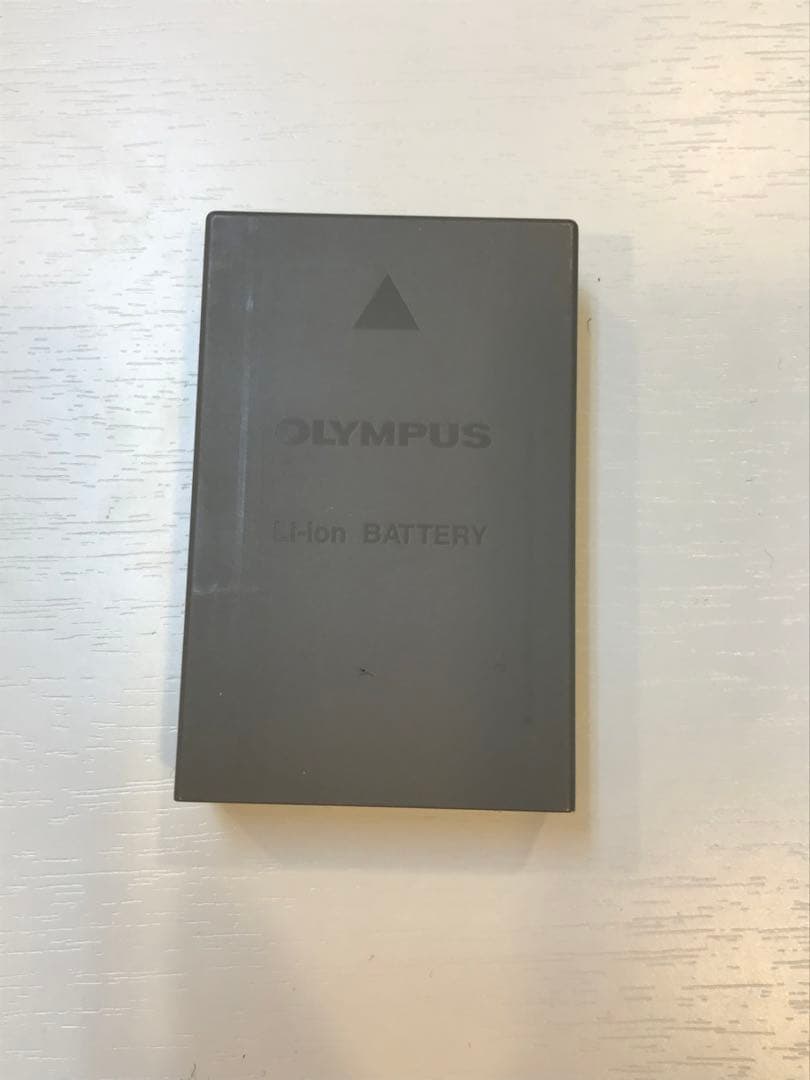 OLYMPUS E-M10 Mark III カメラ　I.1979