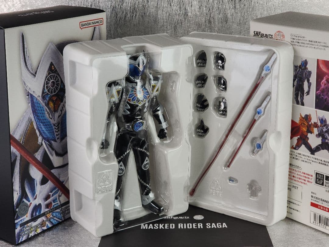 真骨彫製法 仮面ライダーサガ