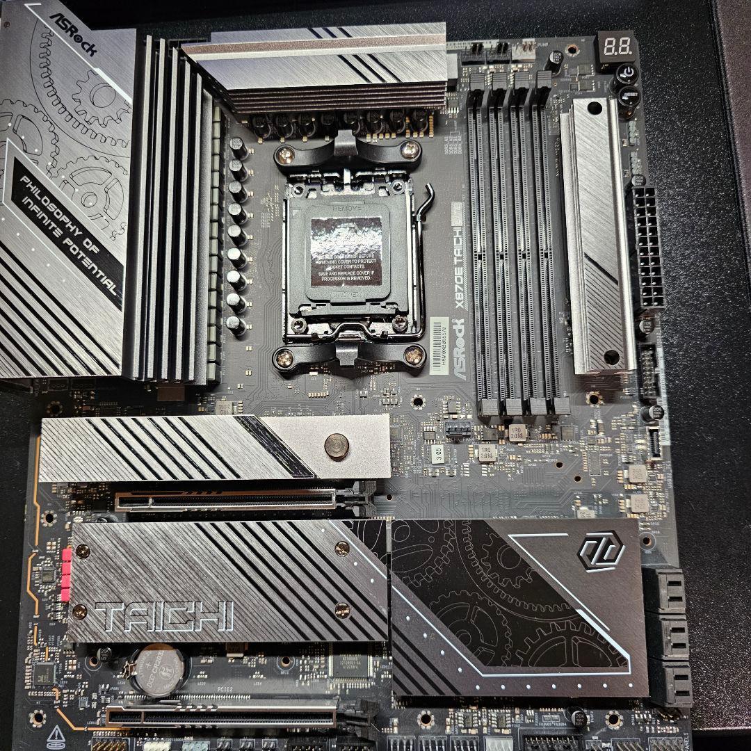 ASRock X870E TAICHI Lite マザーボード