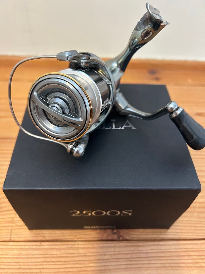 シマノ 18ステラ2500S 【美品】