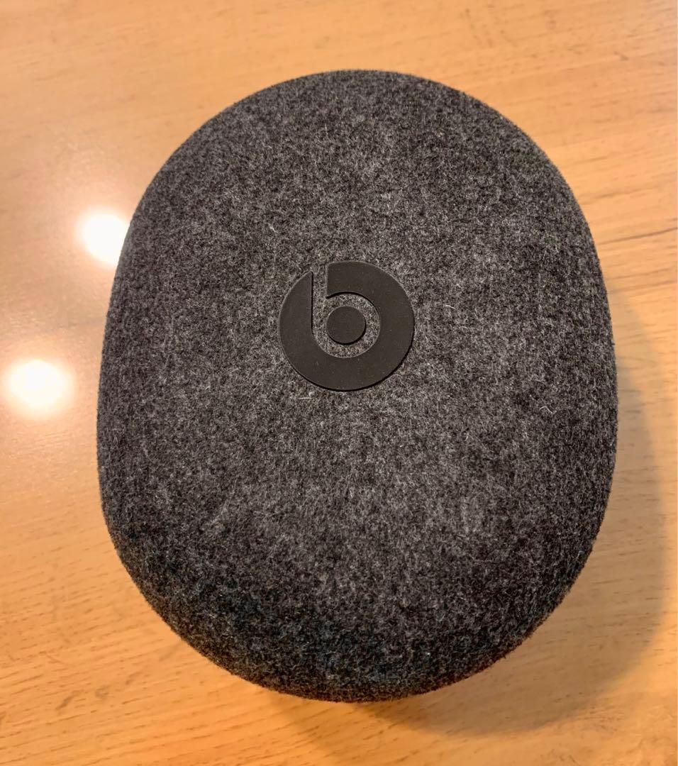 【限定特価！美品】beats solo proワイヤレス ヘッドホン　ゴールド