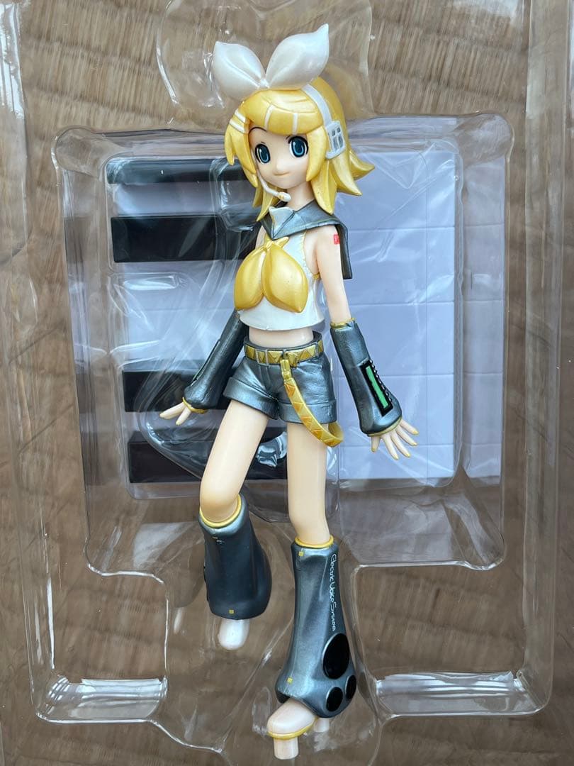 VOCALOID　初音ミク　鏡音りん　エクストラフィギュア Ver.1.5　2種