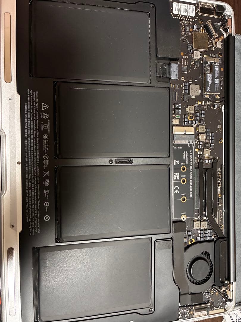 【超美品ジャンク】MacBook Air (13-inch, 2017)