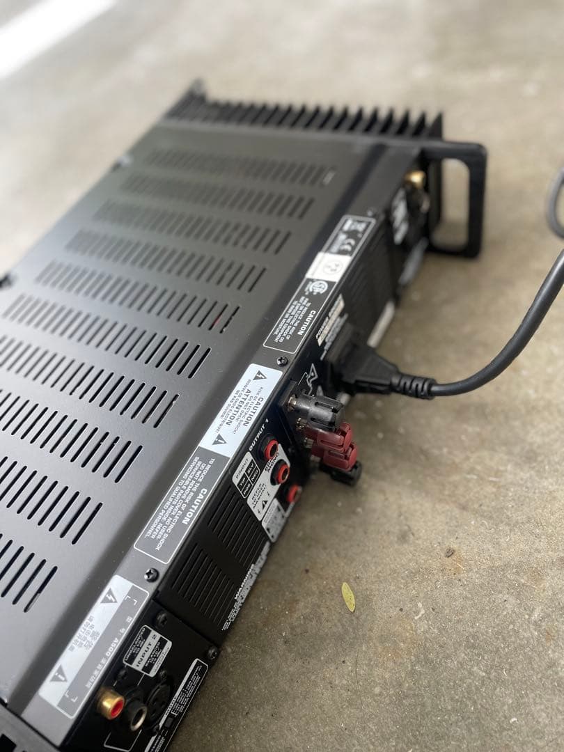 Behringer A500 パワーアンプ