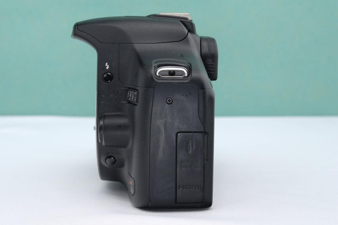 ☘️手ぶれ補正レンズ✨ Canon Kiss X3 一眼レフカメラ おまけ多数