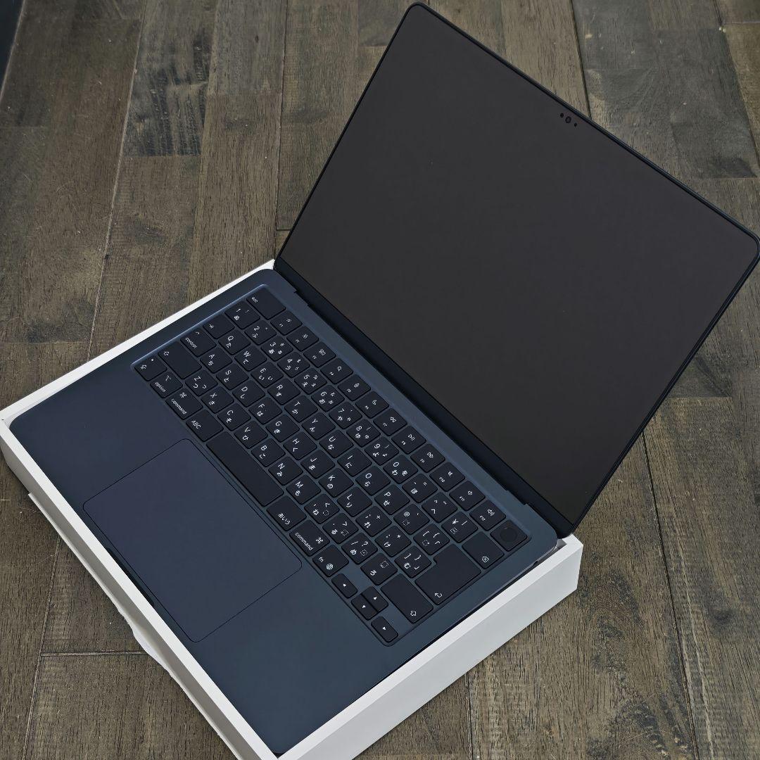 【ほぼ未使用】MacBook Air M4 13インチ 16GB 512GB