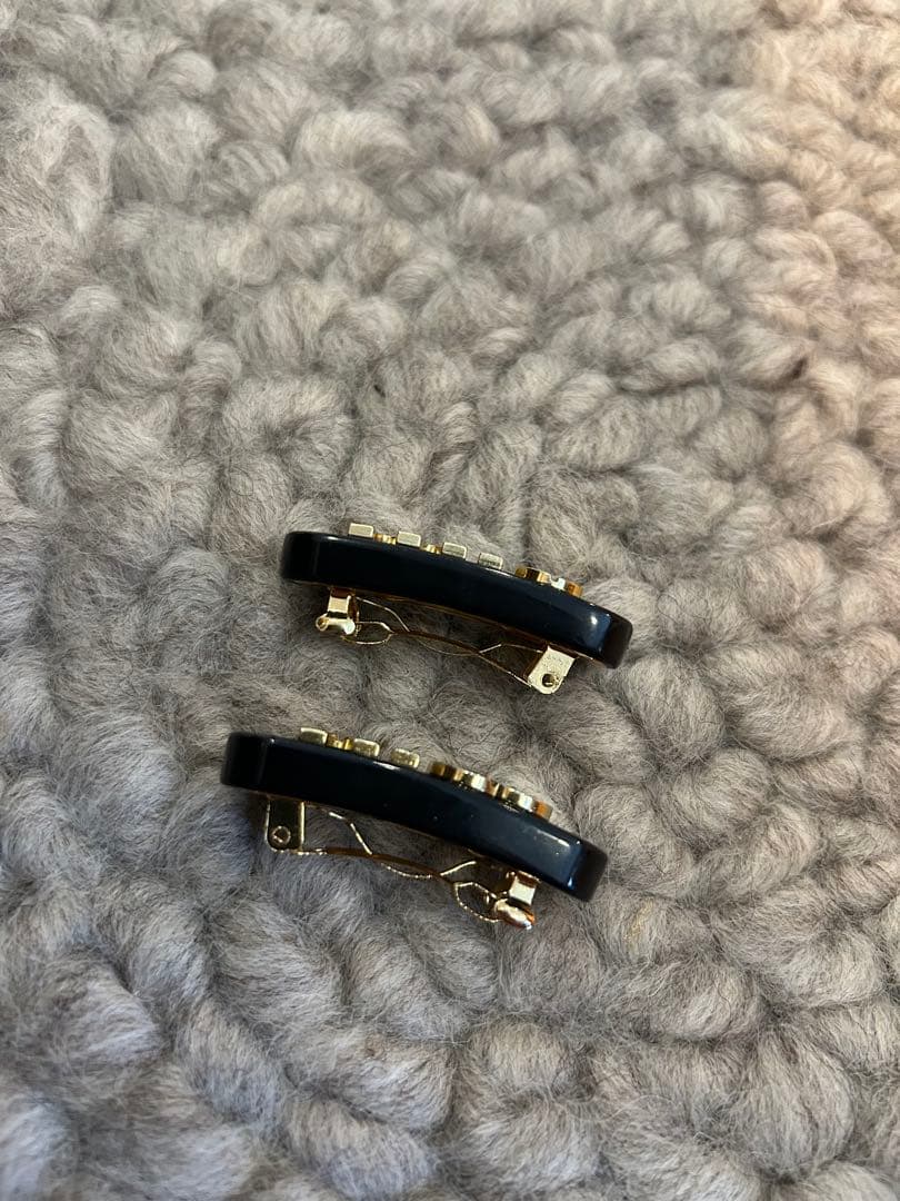 miu miu ヘアピン 2個セット ブラック