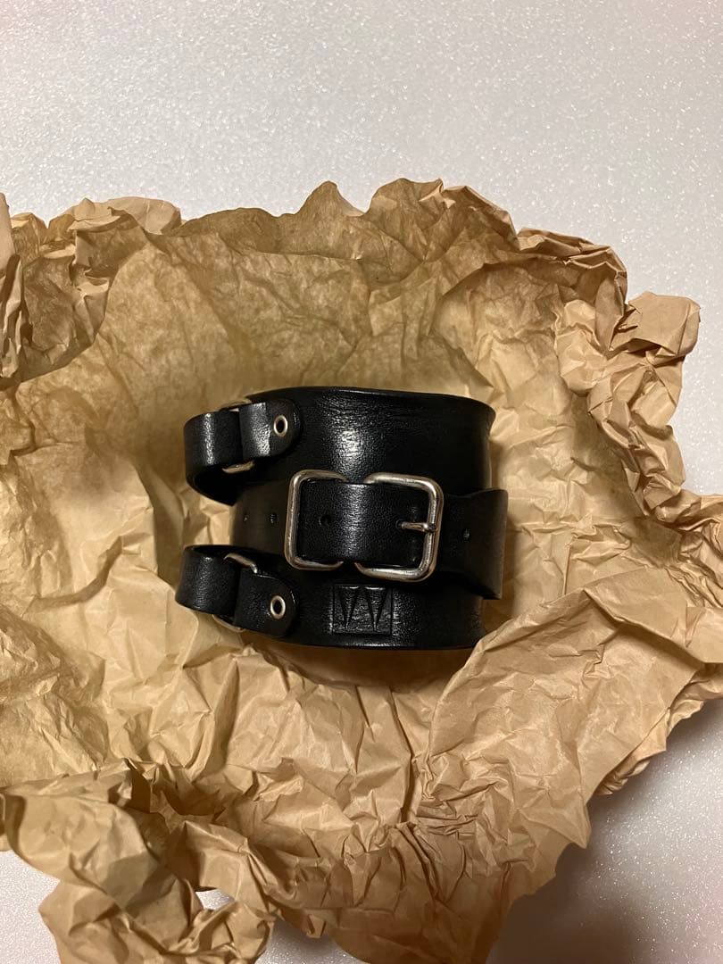 Shi 　weekend sequel PEEL&LIFT レザーリスト