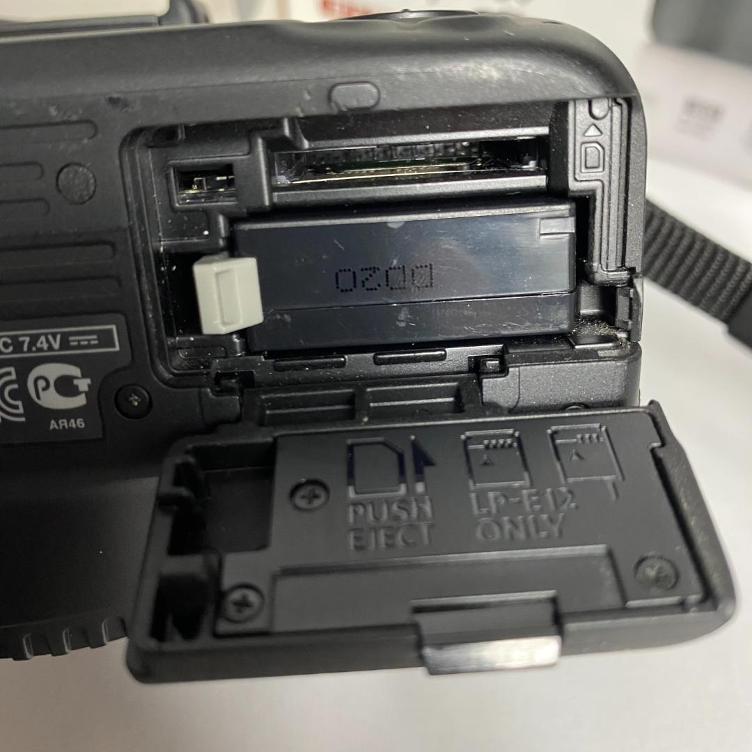 ★Canon EOS Kiss X7 キャノン ダブルズームキット バッグ付き