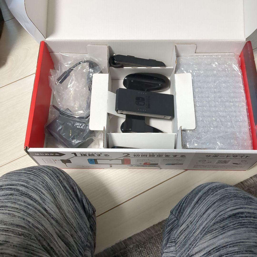 Nintendo switch バッテリー強化モデル　本体