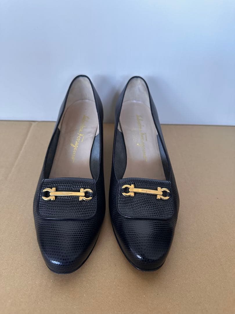 フェラガモ　　24.5㎝　パンプス