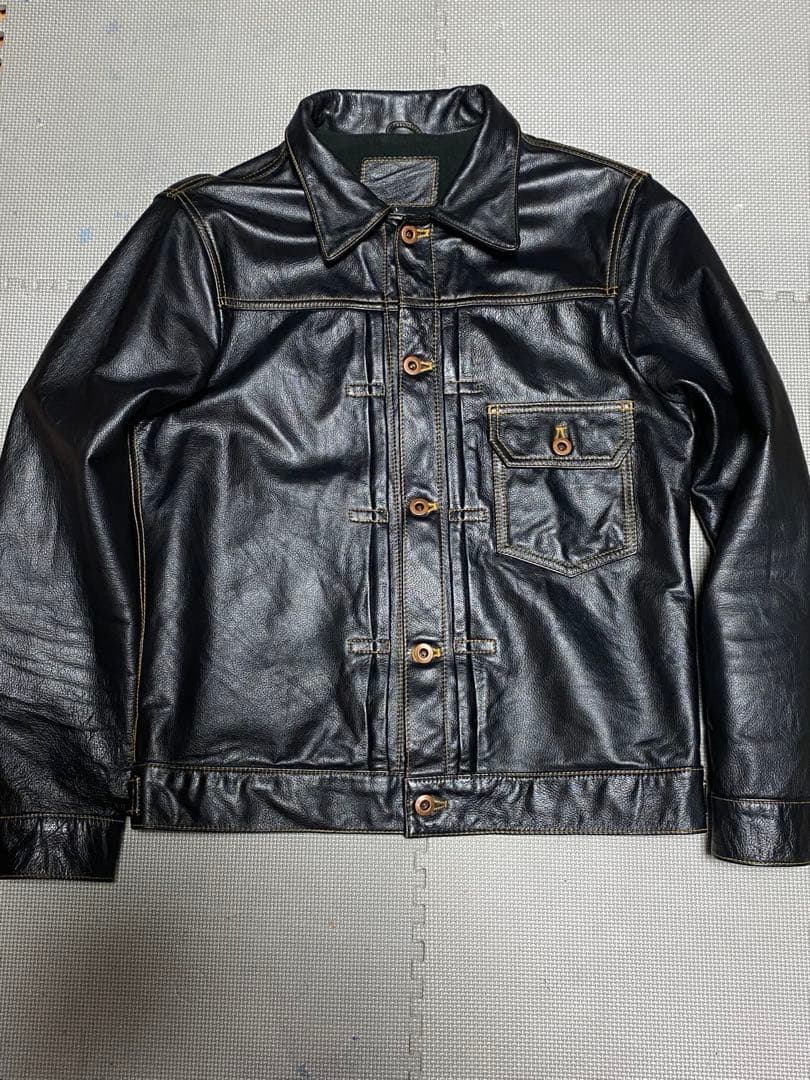 gジャンタイプ　レザージャケット